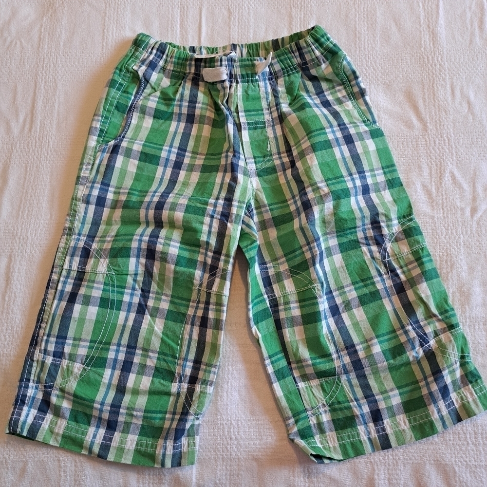 Hanna Andersson boys plaid shorts size 120 or 6-7, New